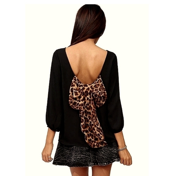 NEW CHEVRON TOP WITH LEOPARD BOW PLUS SIZE LARGE/XLARGE - Picture 2 of 10